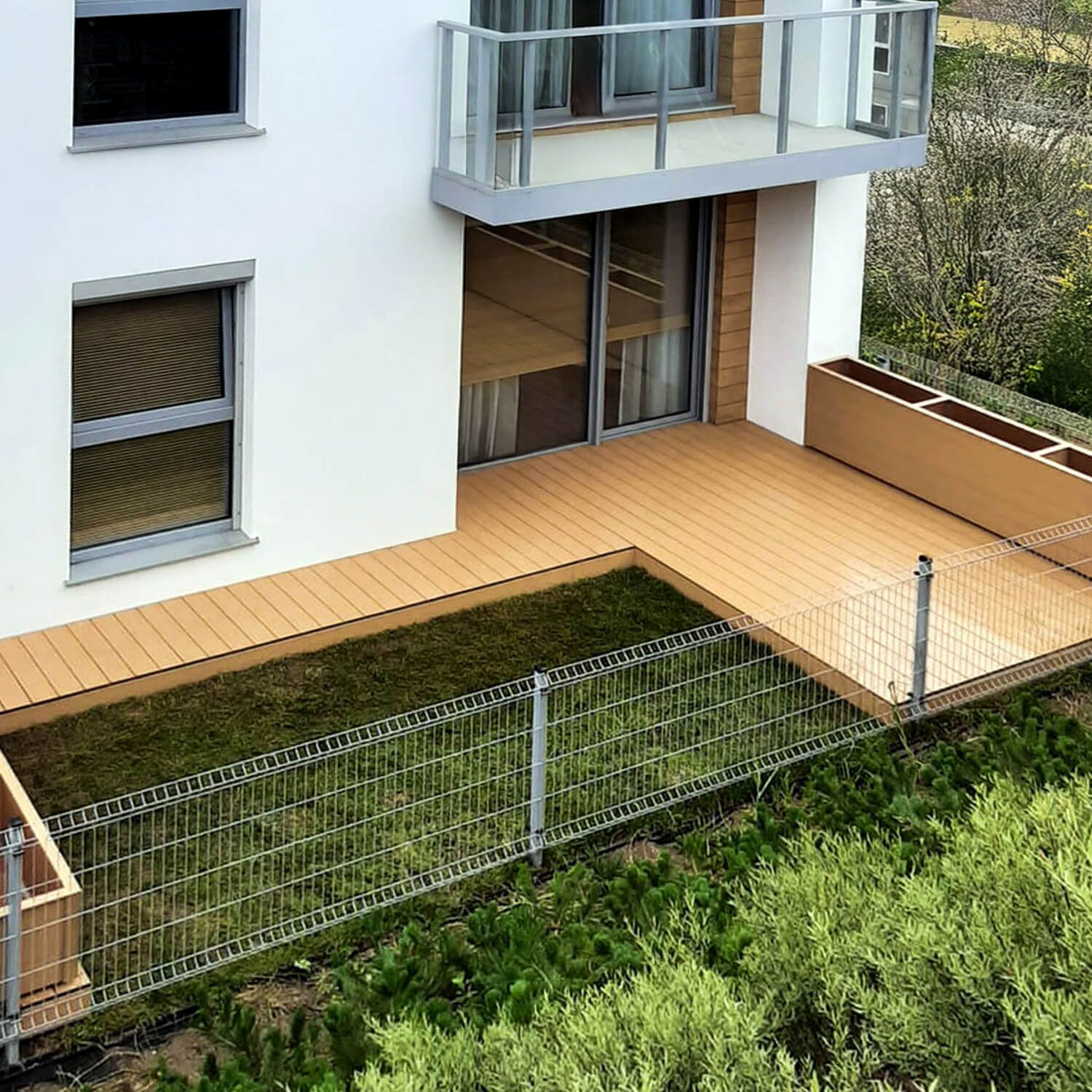 Deska Tarasowa Kompozytowa Premium Ecru / Dąb Jasny – dł. 4 m