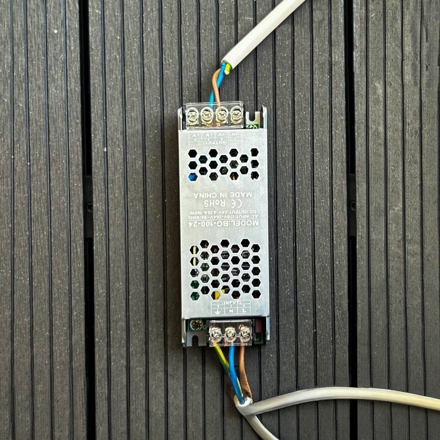 Zasilacz do lamp LED do słupka ogrodzeniowego – 24V | 100W