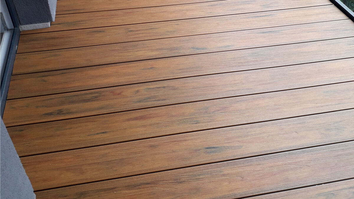 Balkon z Deski kompozytowej Premium Amber
