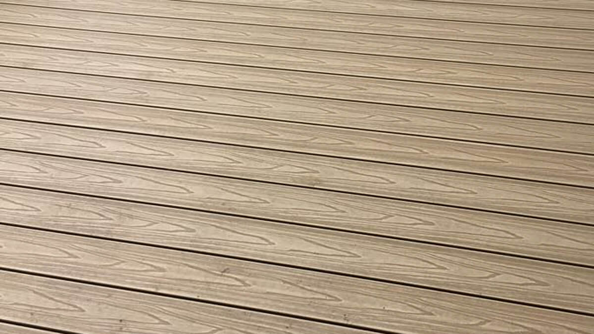 Balkon z Deski kompozytowej 3D Miodowy Teak