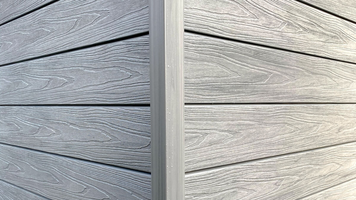 Domek narzędziowy z desek elewacyjnych kompozytowych Premium Gray