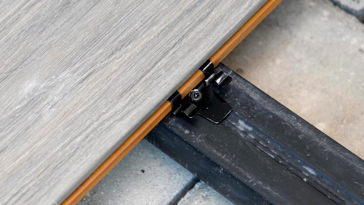 Montaż deski kompozytowej Premium Antique