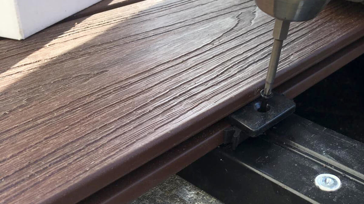 Montaż tarasu na bloczkach betonowych, Deska Premium Redwood