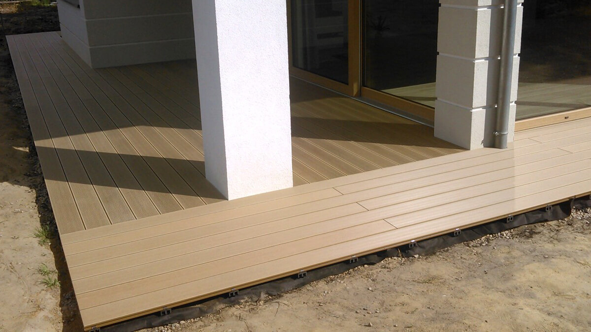 Niski Taras z Desek Standard Miodowy Teak