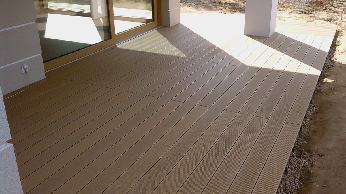 Niski Taras z Desek Standard Miodowy Teak