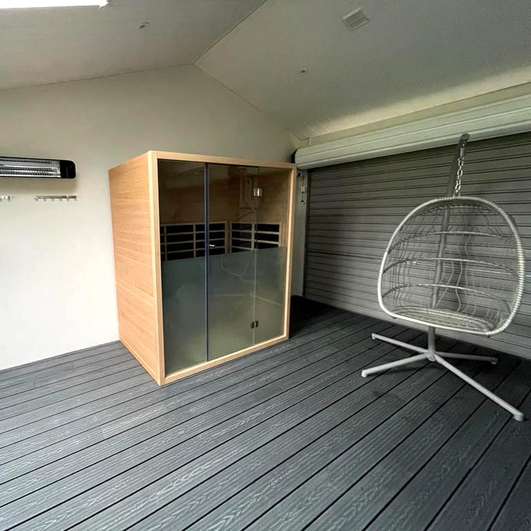 Relaks i design w jednym – wnętrze z deską kompozytową 3D Classic Szary