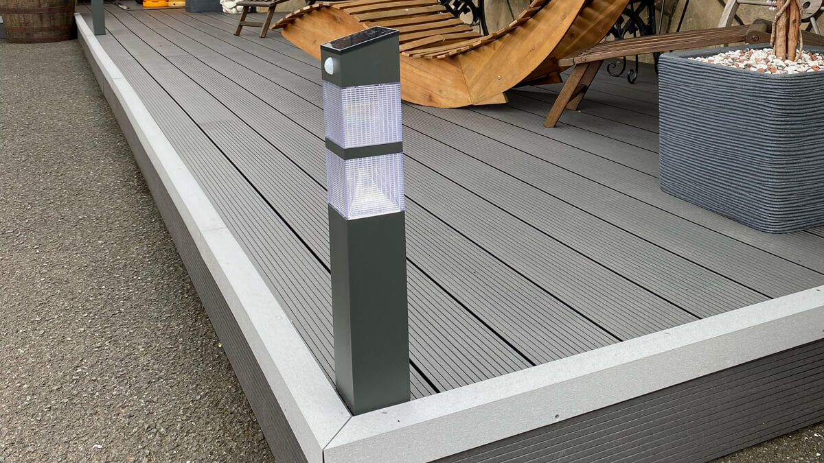 Taras z deski kompozytowej w Warszawie