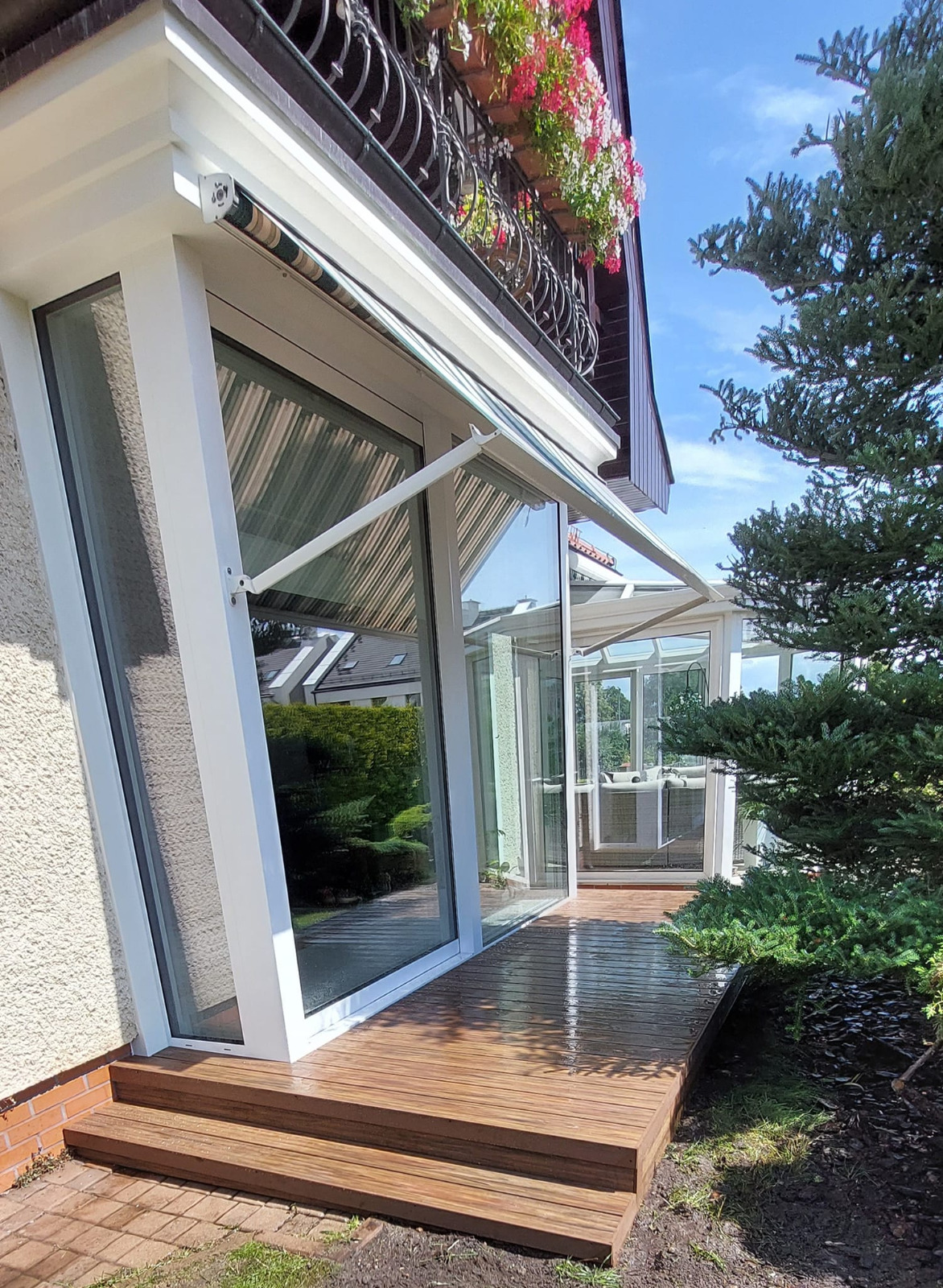 Taras Premium Redwood – naturalne przedłużenie ogrodu