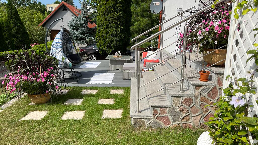 Aranżacja tarasu z deski kompozytowej 3D Szary