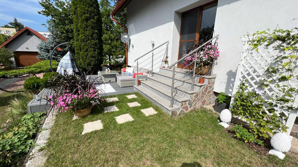 Aranżacja tarasu z deski kompozytowej 3D Szary