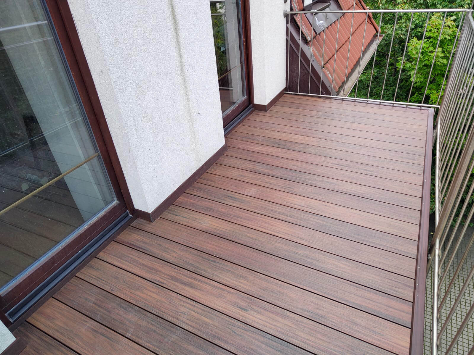Balkon z desek kompozytowych tarasowych Redwood Premium