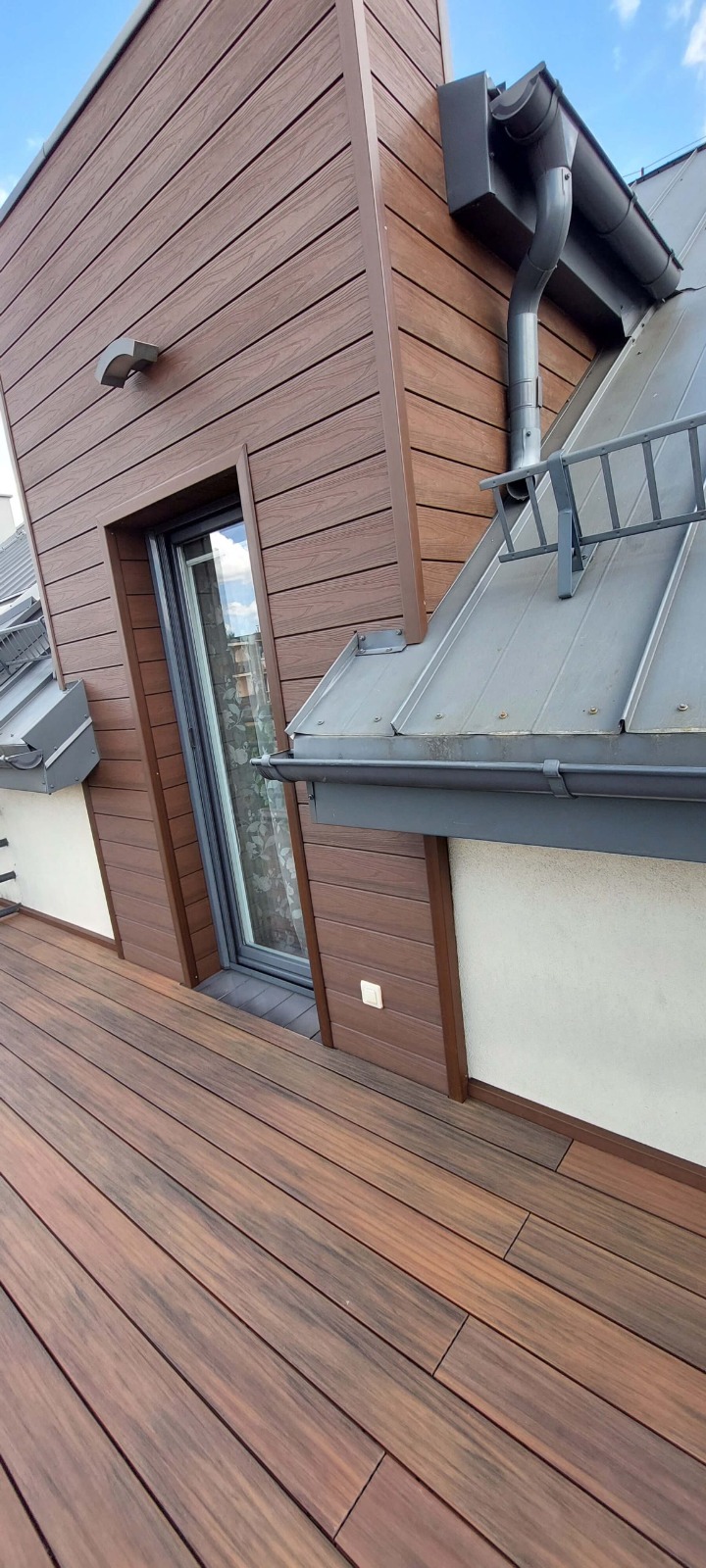 Balkon z deski kompozytowej Redwood Premium