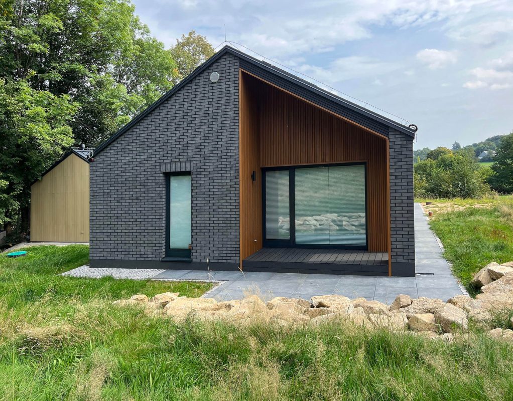 Lamele 3D Amber na elewacji budynku