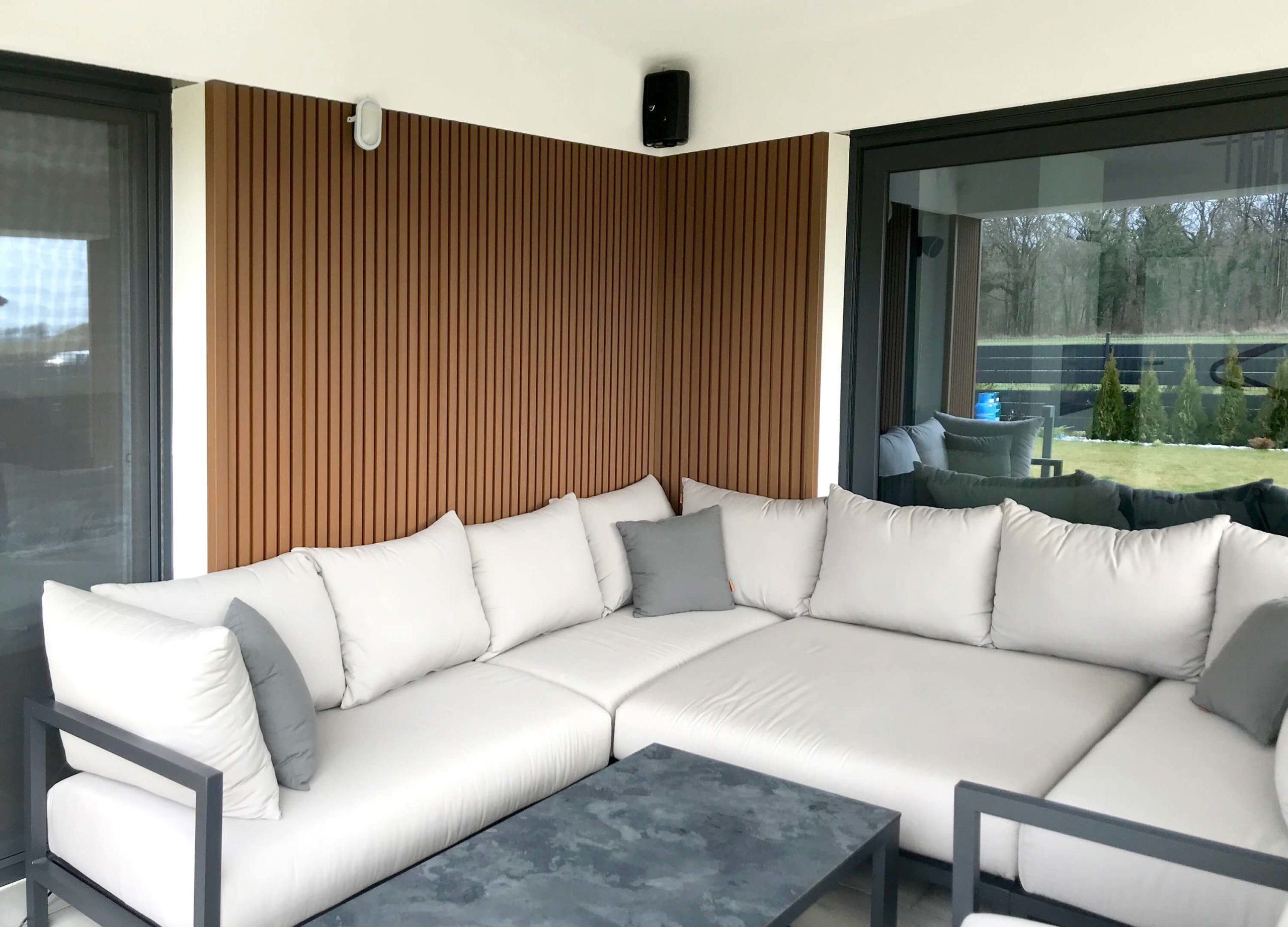 Lamelowy kącik na Tarasie, deska Lamelowa Teak