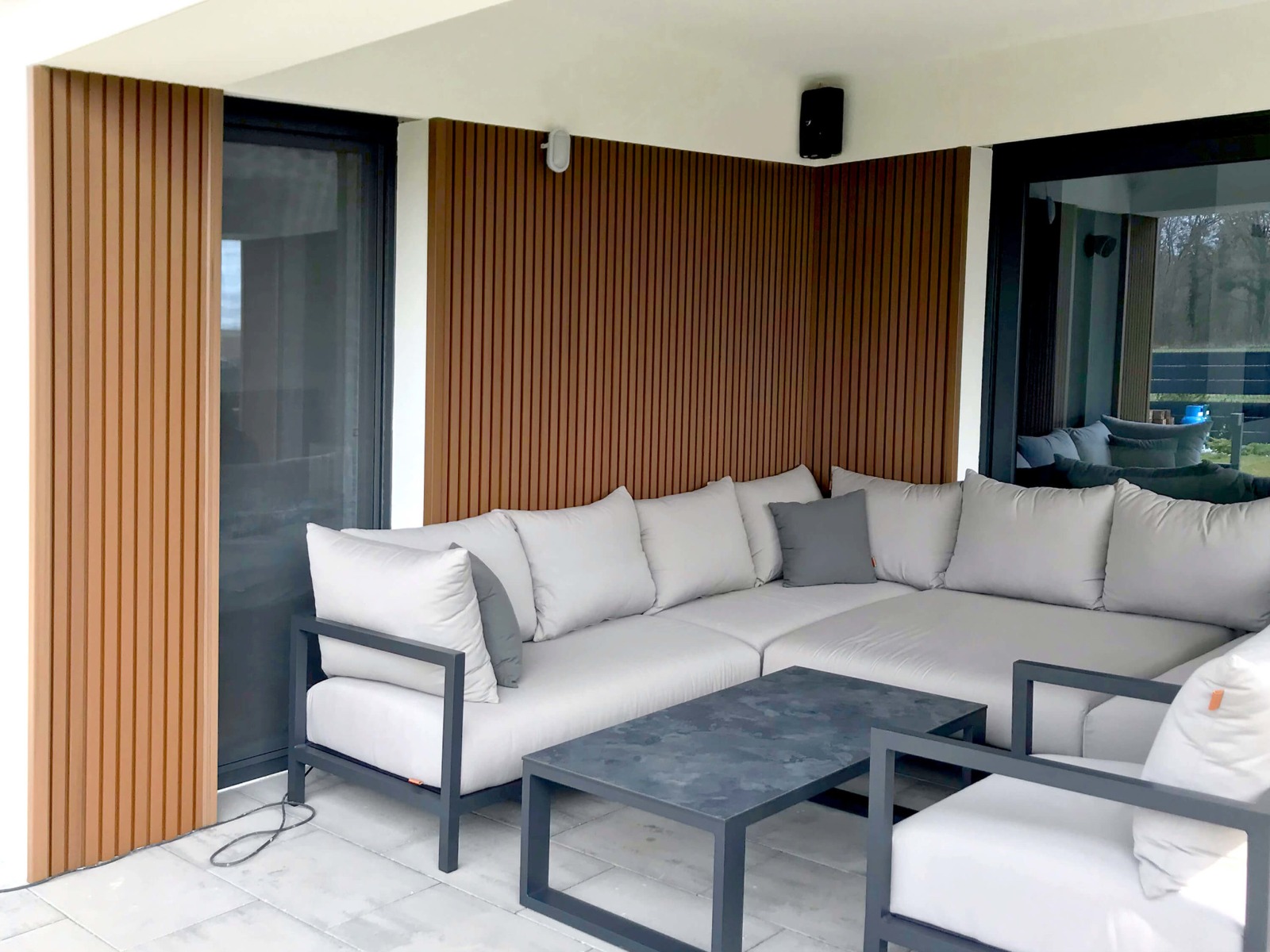 Lamelowy kącik na Tarasie, deska Lamelowa Teak