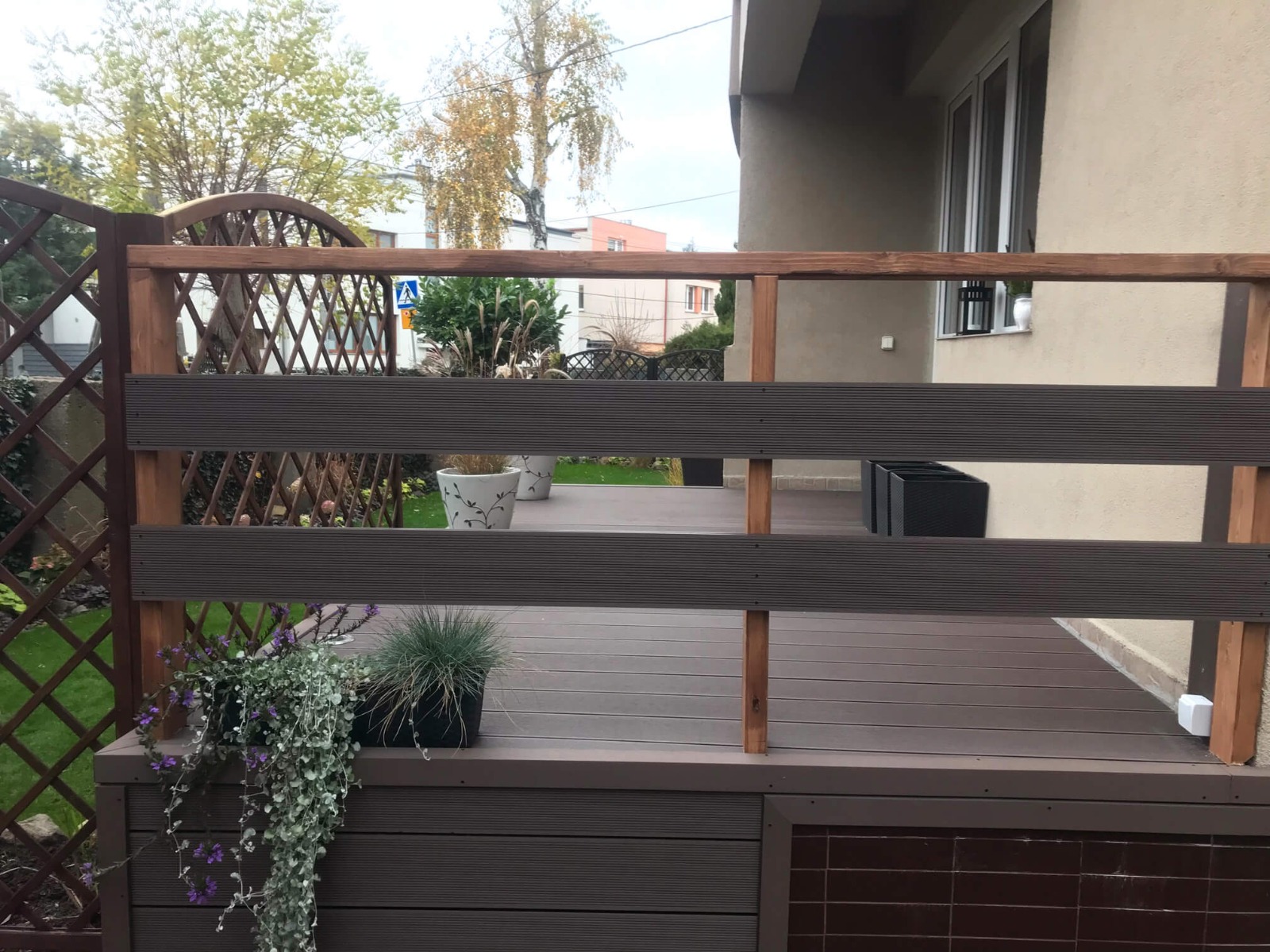 Schody z deski kompozytowej Standard Brąz