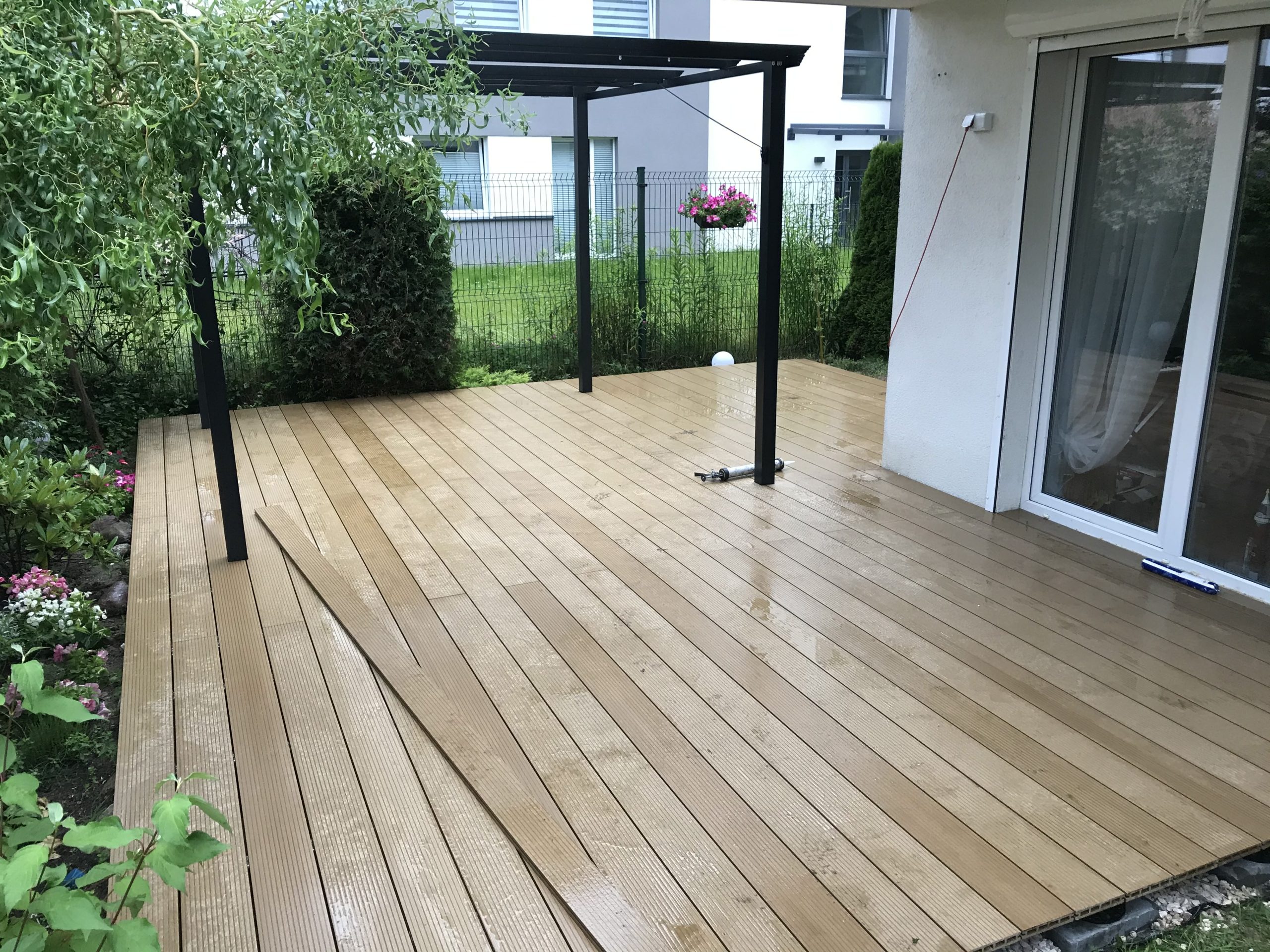 Taras Standard Miodowy Teak – przytulna strefa relaksu z nutą ciepła