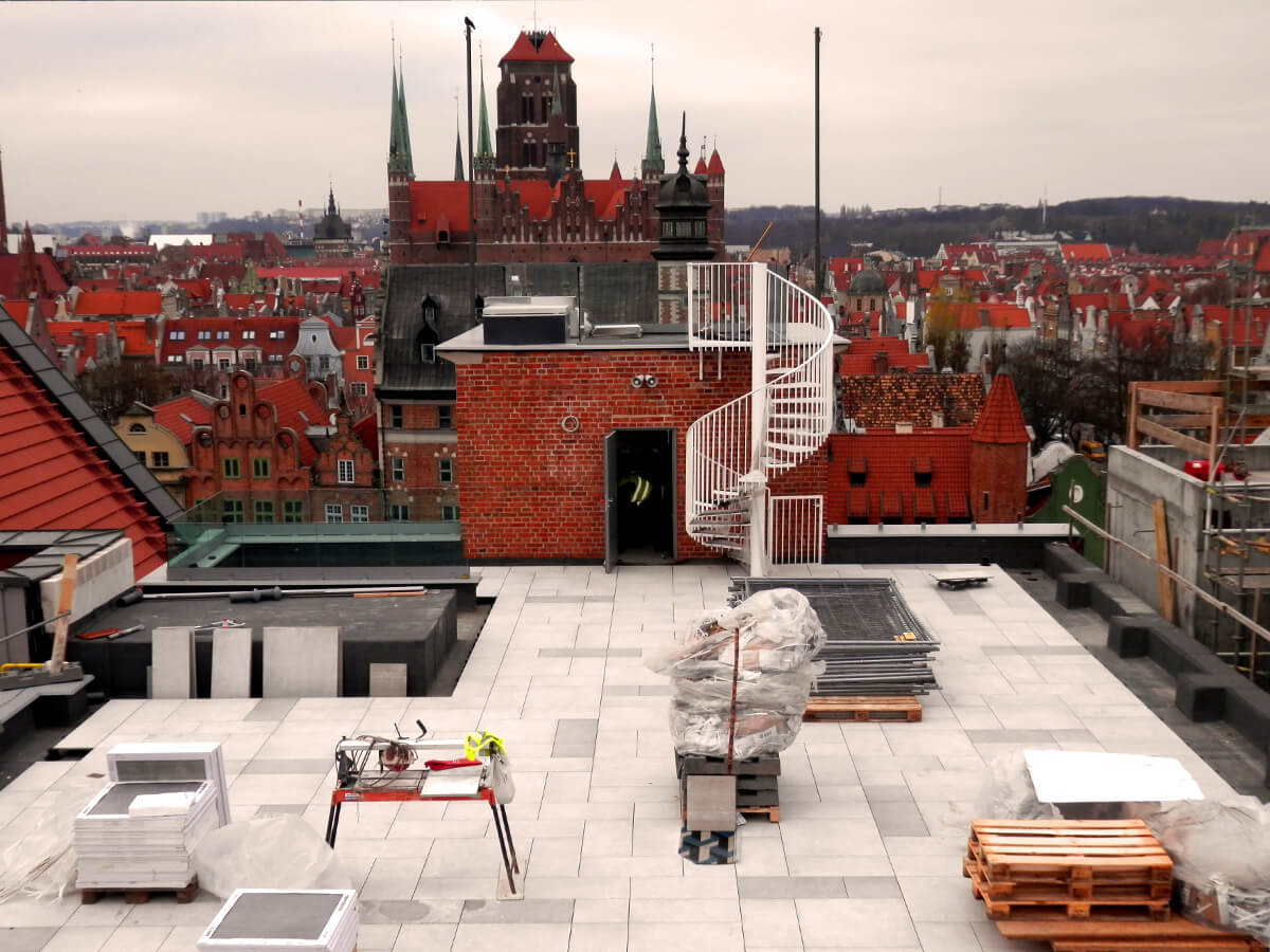 Montaż Tarasu Wentylowanego z Płyt Gres 2 cm